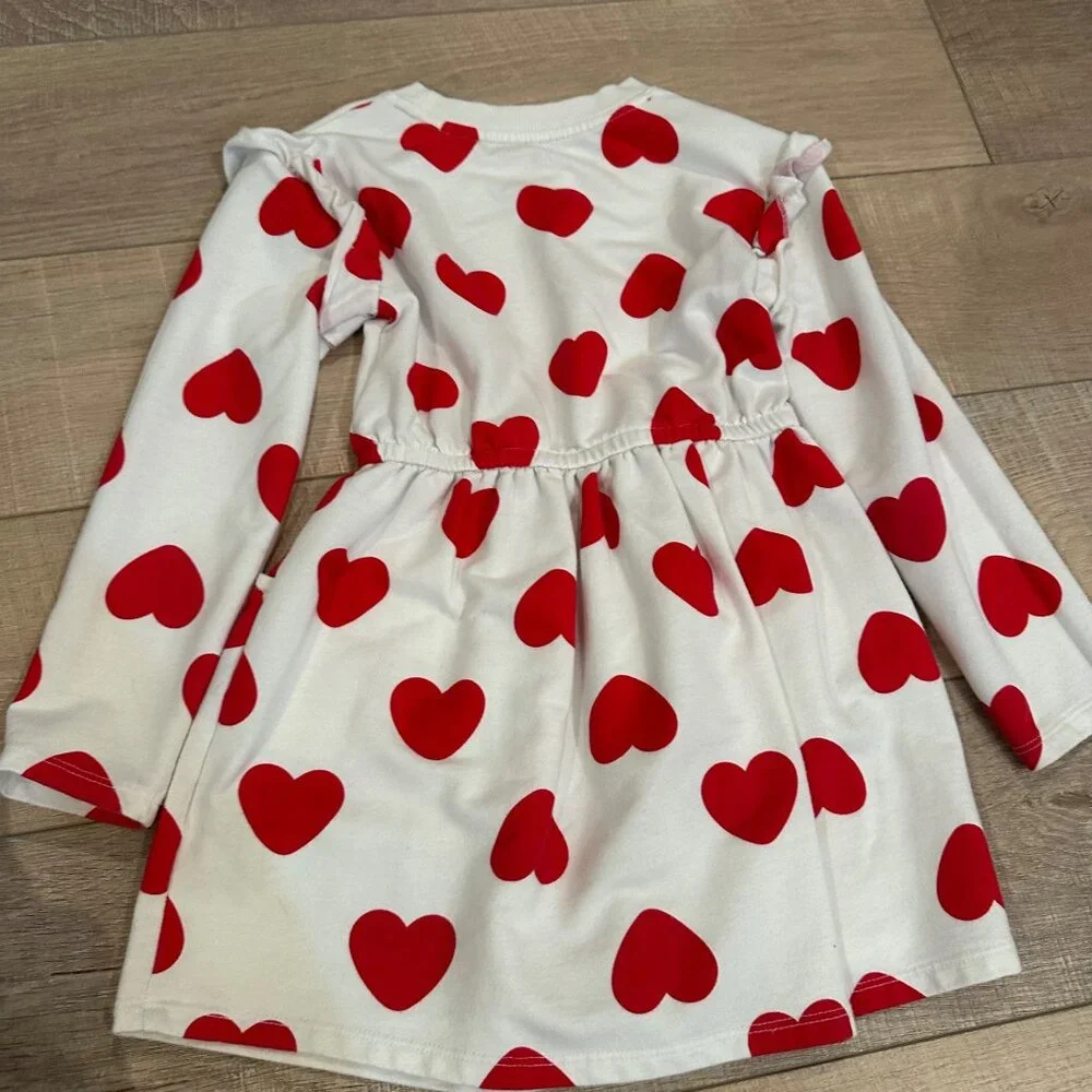CAT & JACK GIRLS HEART LONG SLEEVE DRESSS VALENTINES SMALL 6/6X VALENTINES DAY
